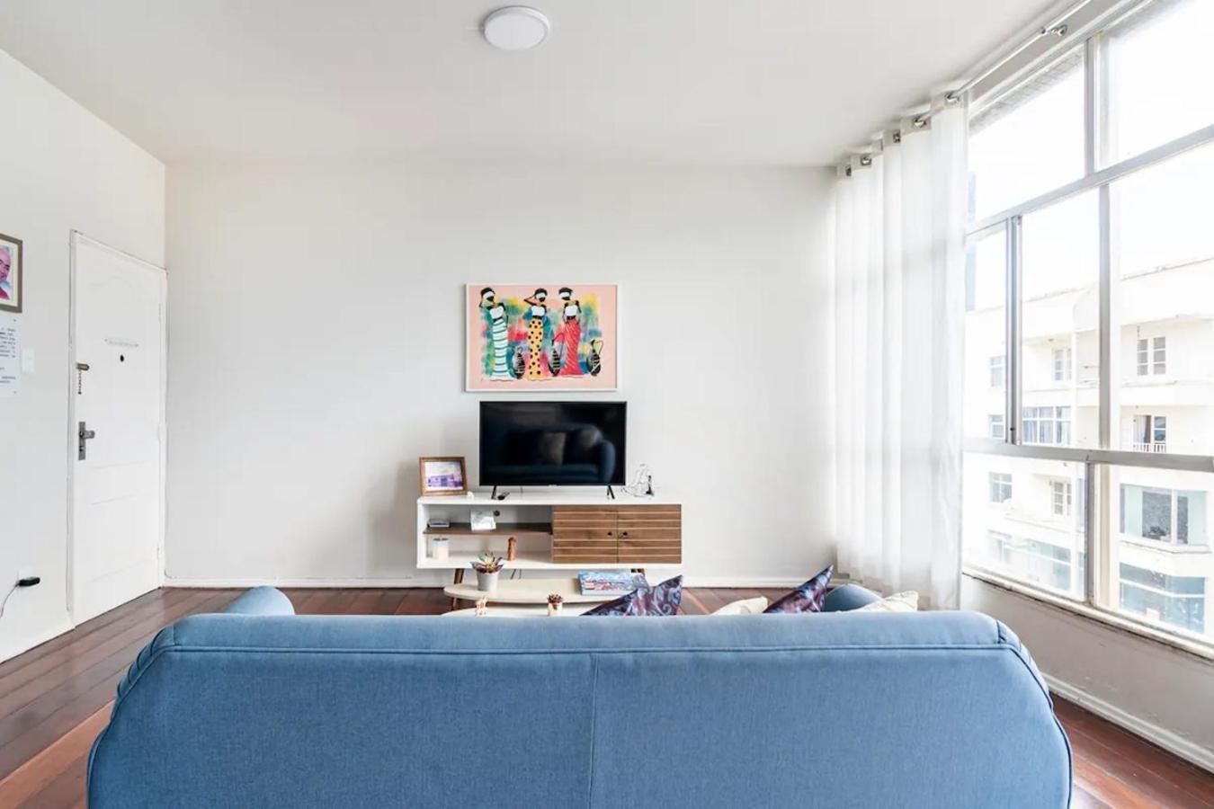Amplo Barra Apartment